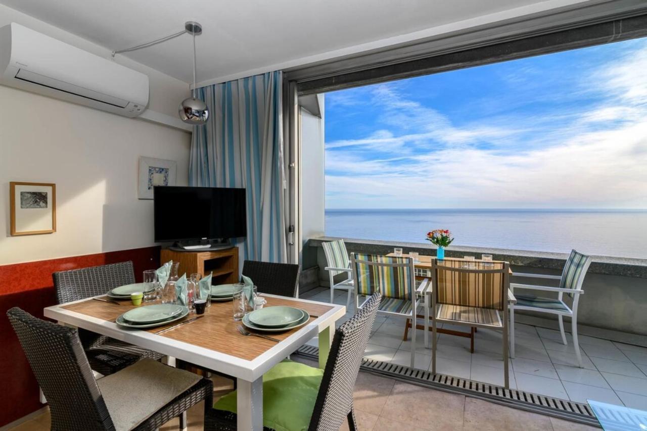 Air-Conditioned Apartment With Sea View Furnished Terrace & Parking Cap-d'Ail Kültér fotó