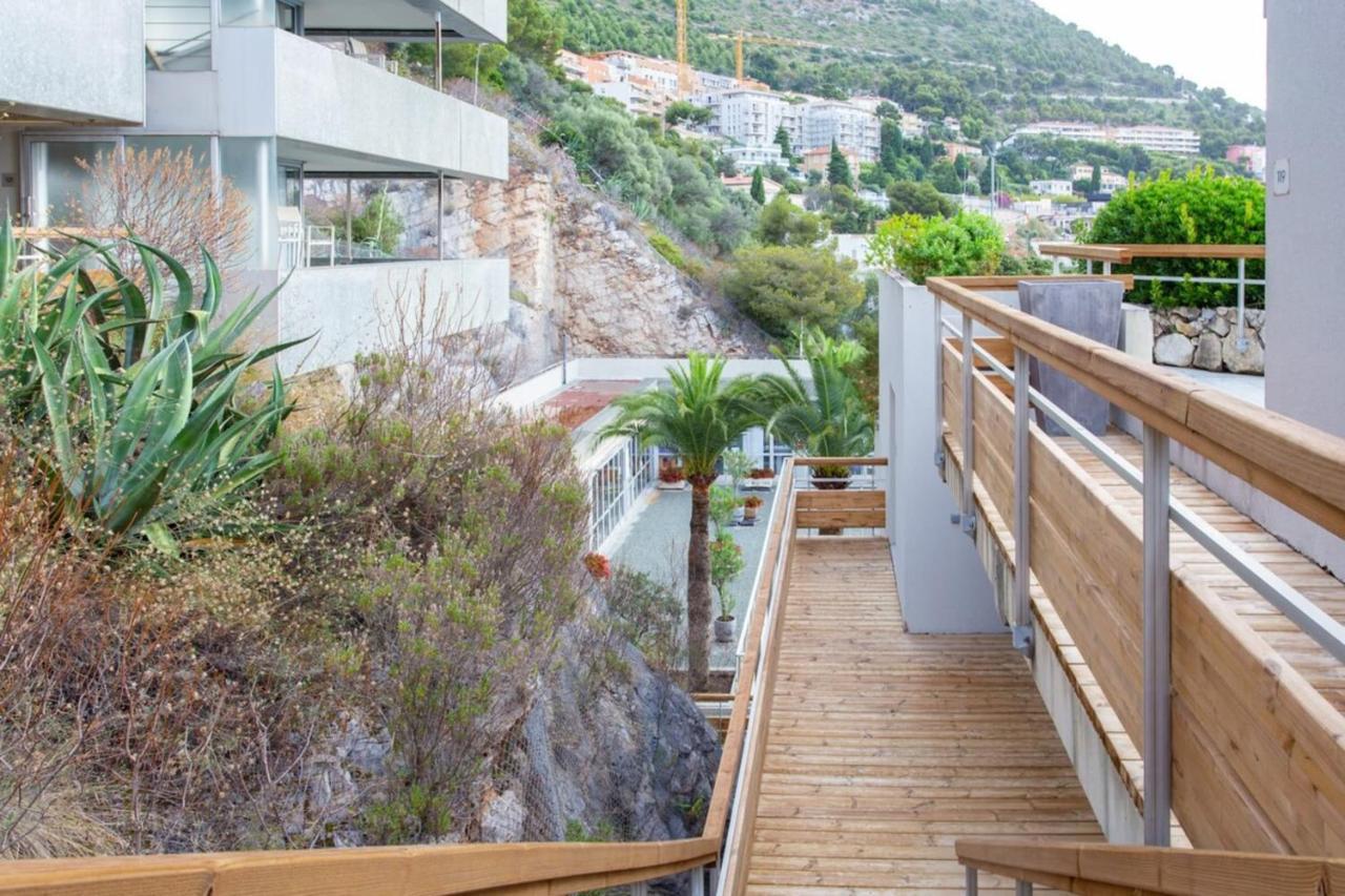 Air-Conditioned Apartment With Sea View Furnished Terrace & Parking Cap-d'Ail Kültér fotó